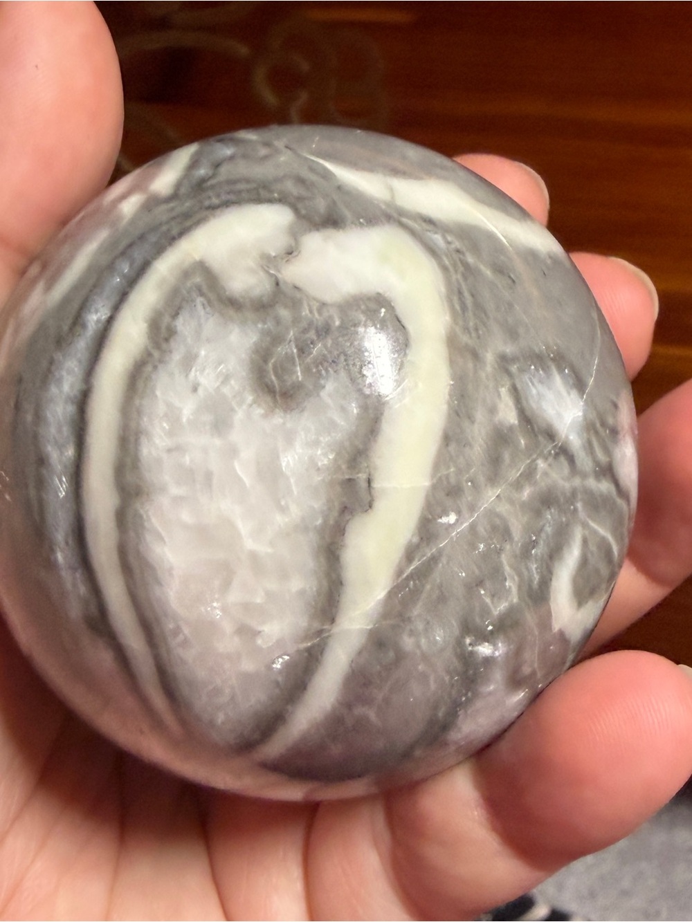 Shell jasper crystal sphere - Picture 7 of 9